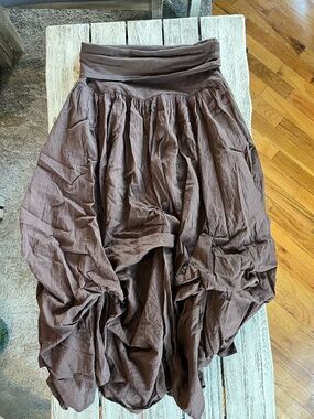 Cute Flowy Brown Skirt - Victorian or SteamPunk Style (M)